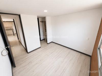 Apartamento de 3 alcobas en venta en Aves Maria, Sabaneta, 72 m² · foto 8 de 16