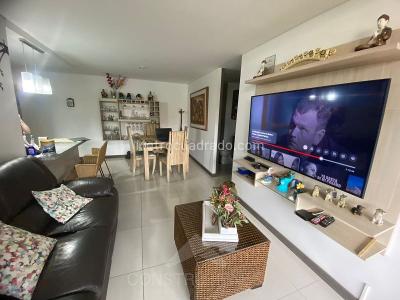 Apartamento de 3 alcobas en venta en Aves Maria, Sabaneta, 105 m² · foto 2 de 13