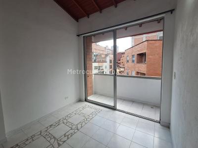 Apartamento de 2 alcobas en venta en Aliadas Del Sur, Sabaneta, 70 m² · foto 5 de 13