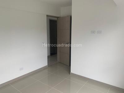 Apartamento de 2 alcobas en venta en Tres Esquinas, Sabaneta, 68 m² · foto 6 de 13