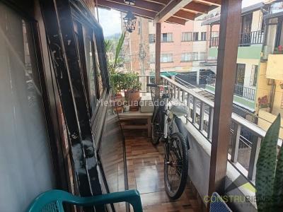 Apartamento en venta en Pilsen, Itagüí · foto 3 de 12