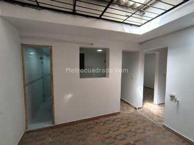 Casa de 2 alcobas en venta en Castilla, Medellín, 56 m² · foto 10 de 13