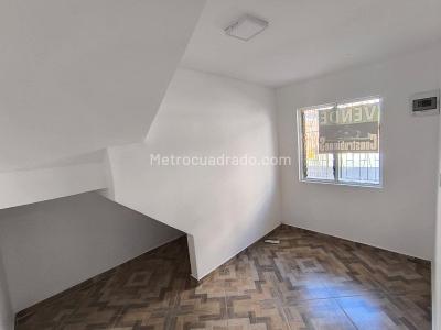 Casa de 2 alcobas en venta en Castilla, Medellín, 56 m² · foto 5 de 13