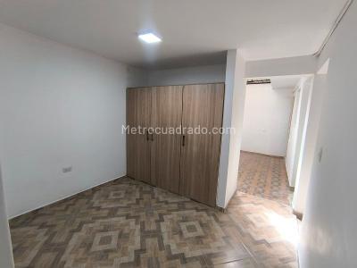 Casa de 2 alcobas en venta en Castilla, Medellín, 56 m² · foto 9 de 13