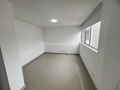 Apartamento de 3 alcobas en arriendo en Prados De Sabaneta, Sabaneta, 80 m² · foto 3 de 13