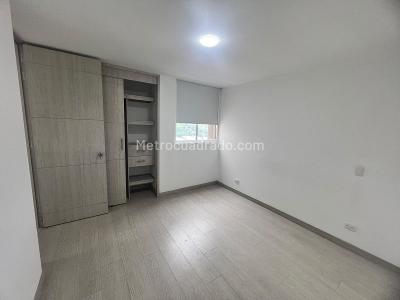 Apartamento de 3 alcobas en arriendo en Prados De Sabaneta, Sabaneta, 80 m² · foto 10 de 13