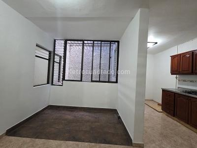 Apartamento en arriendo en Calle Larga, Sabaneta · foto 3 de 11
