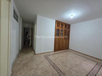 Apartamento en arriendo en Calle Larga, Sabaneta · foto 4 de 11
