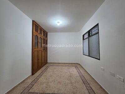 Apartamento en arriendo en Calle Larga, Sabaneta · foto 5 de 11