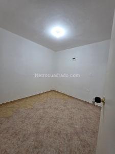 Apartamento en arriendo en Calle Larga, Sabaneta · foto 9 de 11