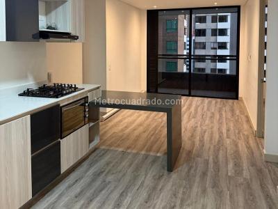 Apartaestudio en arriendo en El Poblado, Medellín, 60 m² · foto 4 de 12
