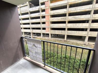 Apartamento en arriendo en San Jose, Sabaneta · foto 7 de 13
