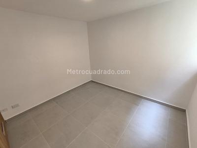 Apartamento en arriendo en San Jose, Sabaneta · foto 9 de 13