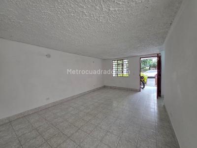 Casa de 4 alcobas en arriendo en Entreamigos, Sabaneta, 120 m² · foto 5 de 16