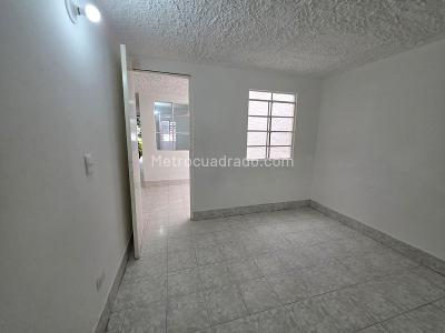 Casa de 4 alcobas en arriendo en Entreamigos, Sabaneta, 120 m² · foto 6 de 16