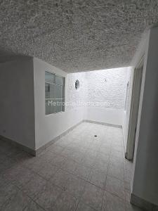 Casa de 4 alcobas en arriendo en Entreamigos, Sabaneta, 120 m² · foto 13 de 16