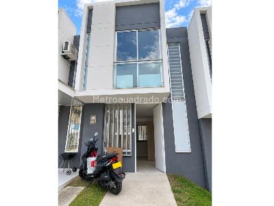 Casa en venta en Condina, Pereira · foto 2 de 15