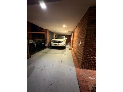 Casa de 4 alcobas en venta en Pinares, Pereira, 210 m² · foto 6 de 12