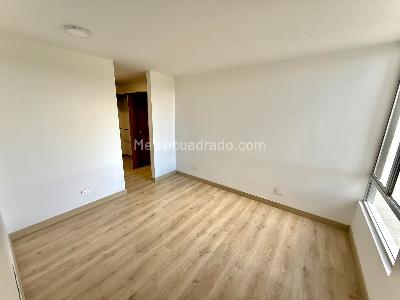 Apartamento en venta en Lagos De Torca, Bogotá · foto 4 de 17
