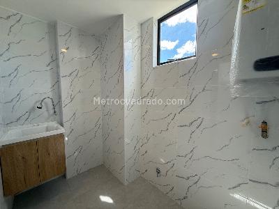 Apartamento en venta en Quinta Paredes, Bogotá · foto 9 de 19