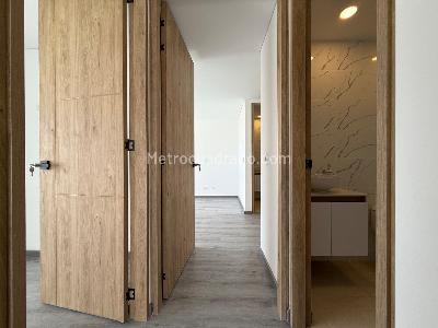 Apartamento en venta en Quinta Paredes, Bogotá · foto 3 de 19