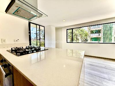 Apartamento en venta en Quinta Paredes, Bogotá · foto 2 de 19