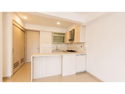Apartamento de 2 alcobas en venta en Sabaneta, Sabaneta, 61 m² · foto 2 de 16