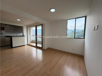 Apartamento de 2 alcobas en venta en Sabaneta, Sabaneta, 74 m² · foto 11 de 20