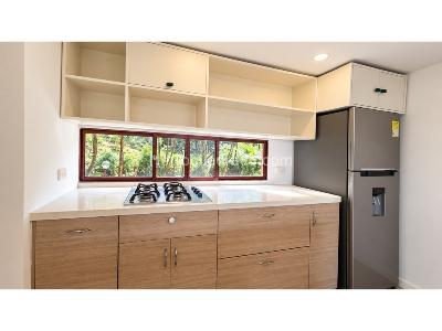 Apartamento en venta en El Poblado, Medellín · foto 2 de 17
