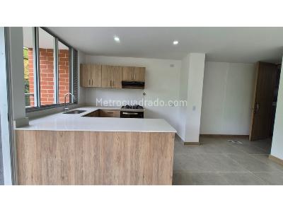 Apartamento de 3 alcobas en venta en Rionegro, Rionegro, 96 m² · foto 2 de 11