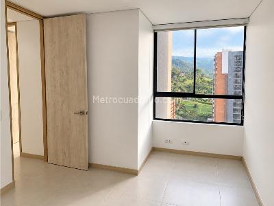 Apartamento de 3 alcobas en venta en Loma De Las Brujas, Envigado, 94 m² · foto 8 de 15