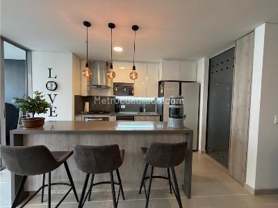 Apartamento en venta en Envigado, Envigado · foto 3 de 12