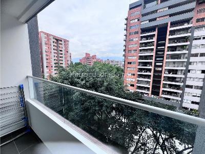Apartamento en venta en La Frontera, Medellín · foto 2 de 18