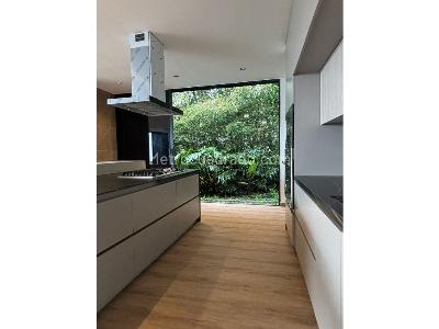 Casa de 3 alcobas en venta en Poblado Las Palmas, Medellín · foto 2 de 20