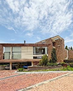Casa de 4 alcobas en venta en Casa Blanca, Bogotá, 1389 m² · foto 6 de 20