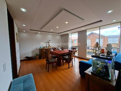 Apartamento de 3 alcobas en venta en Huertas, Cajicá, 87 m² · foto 2 de 13