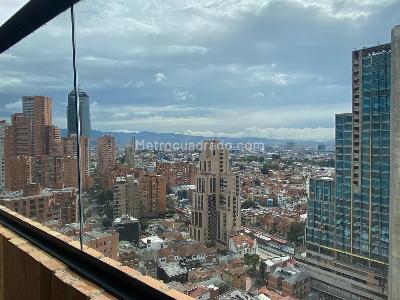 Apartamento en venta en Centro Internacional Bavaria, Bogotá · foto 5 de 12