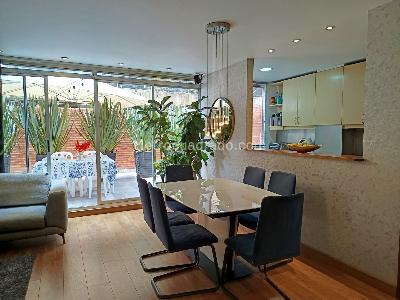 Apartamento de 2 alcobas en venta en San Patricio Santa Barbara, Bogotá, 109 m² · foto 2 de 18