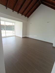 Casa de 3 alcobas en venta en Quintas De Serrezuela, Mosquera, 300 m² · foto 11 de 15