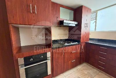Apartamento de 4 alcobas en venta en Cedritos, Bogotá, 143 m² · foto 9 de 20