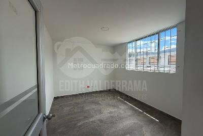 Casa de 5 alcobas en venta en Alcazares Norte, Bogotá, 260 m² · foto 15 de 20