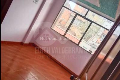 Casa de 5 alcobas en venta en El Tesoro, Bogotá, 212 m² · foto 9 de 10