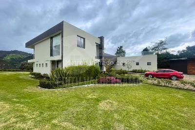 Casa de 5 alcobas en venta en La, La Calera, 760 m² · foto 2 de 20