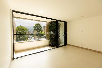 Apartamento en venta en La Cuenca, Envigado · foto 2 de 12