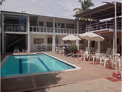 Casa de 5 alcobas en venta en Ricaurte, Girardot, 690 m² · foto 3 de 15