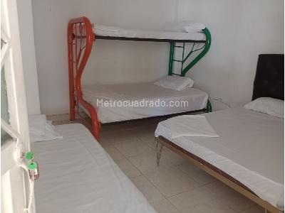Casa de 5 alcobas en venta en Ricaurte, Girardot, 690 m² · foto 11 de 15