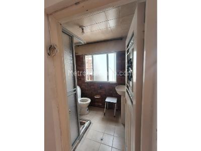 Casa de 5 alcobas en venta en Las Flores, Bogotá, 120 m² · foto 5 de 20