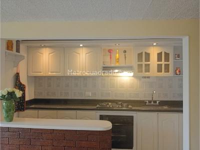 Apartamento de 3 alcobas en venta en La Asuncion, Bogotá, 57 m² · foto 3 de 20