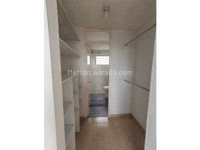 Apartamento de 3 alcobas en venta en Lombardia, Bogotá, 63 m² · foto 14 de 20