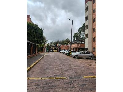 Apartamento de 3 alcobas en venta en Lombardia, Bogotá, 63 m² · foto 17 de 20